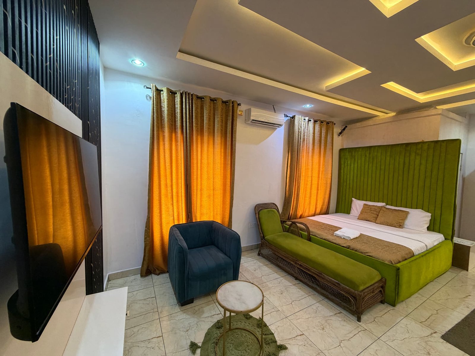 Family Room at Jet Beach Club
